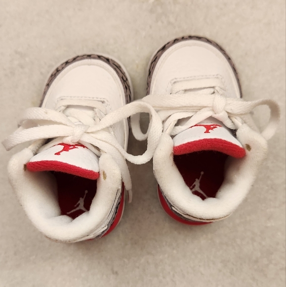 Nike Air Jordan Retro 3 Red Gray Concrete 2017 - Picture 2 of 5